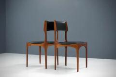 Giuseppe Gibelli Set of 4 Elisbetta Diningroom Chairs by Giuseppe Gibellei Italy 1963 - 3462111