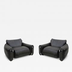 Giuseppe Munari Pair of Black Armchairs Designed by Giuseppe Munari for Poltrona Munari 1970s - 3226635