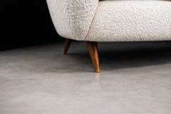 Giuseppe Scapinelli Sofa in Hardwood and Off White Boucl by Giuseppe Scapinelli Brazil 1950s - 4488704