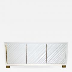 Giusta Collini Frigerio 1970s Italian White Lacquered Carved Wood Credenza or Dresser - 361681