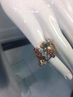 Glamorous 1940s Retro 14 Karat Diamond and Ruby Ring - 541481