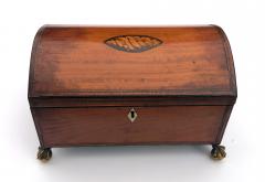 Good Federal domed top box with shell and banded inlay - 2113271