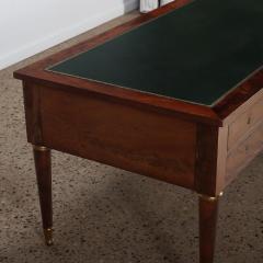 Good French crotch mahogany late 19th Century leather top desk  - 3594882