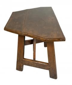 Good Pair Of Italian Baroque Walnut Console Tables - 4144047