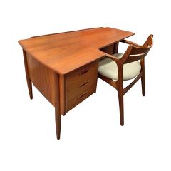 Goran Strand Beautifully Crafted Swedish Desk In Teak 1960s - 2135358