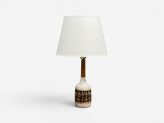 Gordon Jane Martz Gordon Jane Martz Table Lamp Walnut Beige Ceramic USA 1960s - 4637503