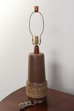 Gordon Jane Martz Vintage Brown Ceramic and Walnut Table Lamp with Finial by Gordon and Jane Martz - 4794617