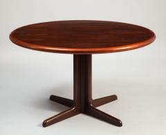 Gudme M belfabrik Danish Modern rosewood dining table with two leaves by Gudme Mobelfabrik - 1386945