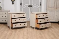 Gustavian Style 19th Century Painted Chests with Carved Diamond Motifs a Pair - 3564672