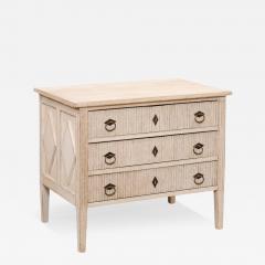 Gustavian Style Three Drawer Chest with Carved Reeded Motifs 19th Century - 3610779