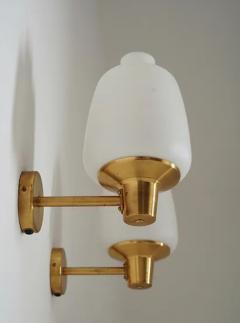 H vik Lys Pair of Scandinavian Midcentury Wall Lamps in Brass and Glass - 3336092