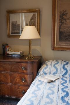 HILLSLEIGH TABLE LAMP - 3686060