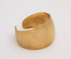 Hammered 18 k Gold Cuff Bracelet - 3459136