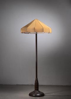 Hammered copper Art Nouveau floor lamp - 3195570