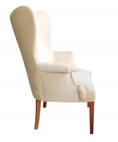 Handsome pair of American 1940s butterfly wingback arm chairs - 2402606