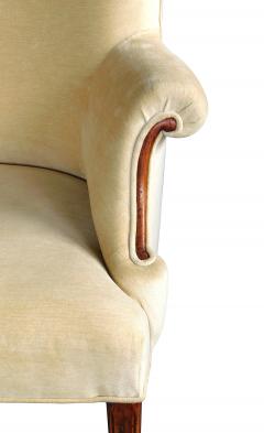 Handsome pair of American 1940s butterfly wingback arm chairs - 2402610