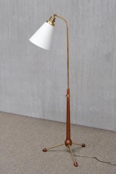 Hans Bergstr m Hans Bergstr m Brass and Elm Floor Lamp Model 547 Atelj Lyktan Sweden 1940s - 4750913
