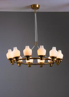 Hans Bergstr m Large Hans Bergstrom brass and opaline glass chandelier - 2415908