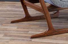 Hans Juergens Mid Century Modern Sculpted Sleigh Base Lounge Chair by Hans Juergens - 3485839