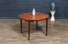 Hans Olsen Danish Modern Roundette Expanding Butterfly Leaf Dining Table by Hans Olsen - 4414359