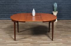 Hans Olsen Danish Modern Roundette Expanding Butterfly Leaf Dining Table by Hans Olsen - 4414361