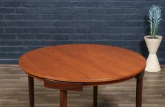 Hans Olsen Danish Modern Roundette Expanding Butterfly Leaf Dining Table by Hans Olsen - 4414367