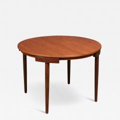 Hans Olsen Danish Modern Roundette Expanding Butterfly Leaf Dining Table by Hans Olsen - 4419250