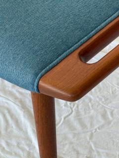 Hans Wegner AP 19 Papa Bear Chair and Footstool - 4224154