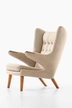 Hans Wegner Easy Chair in Wool and Oak by Hans Wegner 1950s - 4508619