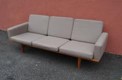 Hans Wegner GE 236 Three Seat Sofa by Hans Wegner for GETAMA - 1734791