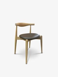 Hans Wegner HANS WEGNER ELBOW CHAIR IN SOAPED OAK - 3715121