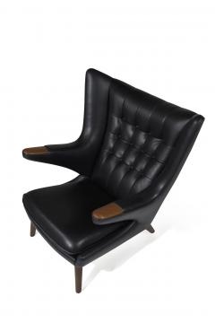 Hans Wegner Hans J Wegner Papabear Chair AP 19 Ottoman AP 29 in Leather - 3336798