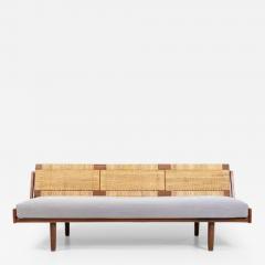 Hans Wegner Hans J Wegner for GETAMA Sofa Daybed Model GE7 in Teak and Cane 1950s - 3292311