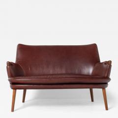 Hans Wegner Hans Weger CH72 Sofa in Oxblood Leather - 4578831