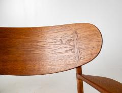 Hans Wegner Hans Wegner CH22 Lounge chair in Oak - 4522521