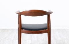 Hans Wegner Hans Wegner Round Walnut Leather Armchair for Johannes Hansen - 3194680