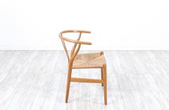 Hans Wegner Iconic Hans J Wegner Wishbone Oak Arm Chair for Carl Hansen S n - 2998146