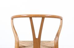 Hans Wegner Iconic Hans J Wegner Wishbone Oak Arm Chair for Carl Hansen S n - 2998153