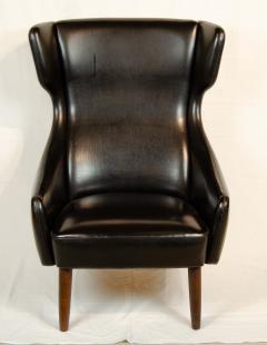 Hans Wegner Pair of Black Vinyl Wingback Chairs - 3664767