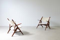 Hans Wegner Pair of CH 28 Sawbuck armchairs with teak wood frame and fabric upholstery - 3891574