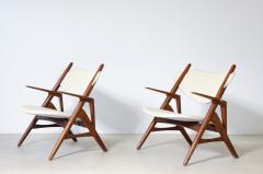 Hans Wegner Pair of CH 28 Sawbuck armchairs with teak wood frame and fabric upholstery - 3891578