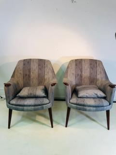 Hans Wegner Pair of Modern Chairs in the Manner of Hans Wegner - 1072775