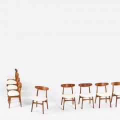 Hans Wegner Set of 9 CH 30 Chairs in Oak and Wool by Hans Wegner 1954 - 4700084