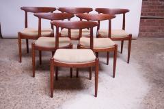 Hans Wegner Set of Six Hans Wegner W2 Dining Chairs for C M Madsen in Oak - 1083637