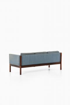 Hans Wegner Sofa Model CH163 Produced by Carl Hansen Son - 2000990