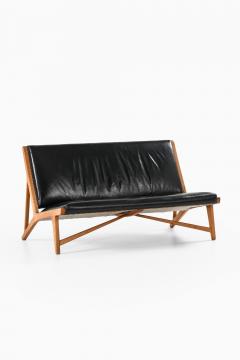 Hans Wegner Sofa in Leather and Oak by Hans Wegner 1949 - 4508604