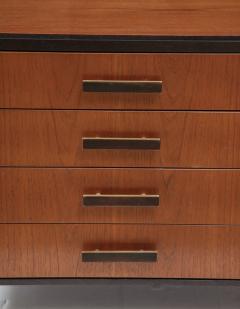 Harvey Probber Pair of Harvey Probber Nightstands End Cabinets in Walnut Ebonized Mahogany - 1062488