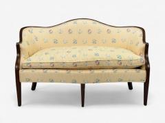 Hepplewhite Style Mahogany Scalamandre Upholstery Loveseat 1930s - 4323541