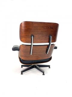 Herman Miller 2nd Generation Eames Lounge Chair and Ottoman in Rosewood Circa 1960s - 3394930