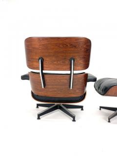 Herman Miller 2nd Generation Eames Lounge Chair and Ottoman in Rosewood Circa 1960s - 3394932